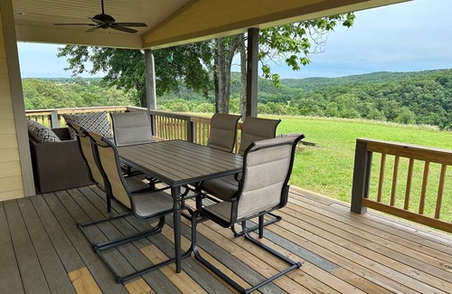Saint Joe Cabin | Summit House - 360° Ozark Views on 17 Private Acres Near Buffalo River