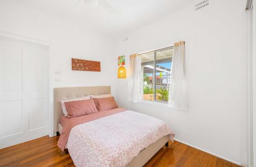 Lake Cathie House | Sun Catcher - ocean views, walk to beach, lake, cafés, shops