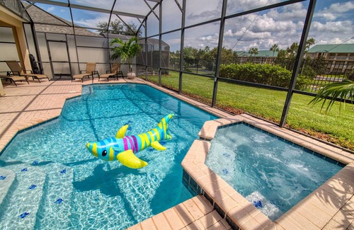 West Kissimmee House | Sun filled south facing pool & spa with no rear neighbors! Game room!