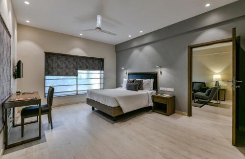 Shirdi Hotel | Sun-n-Sand Suites, Shirdi