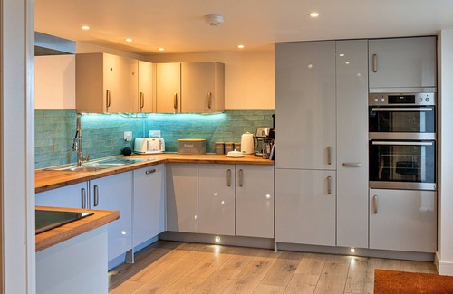Porthleven Apartment | Sun Trap Terrace