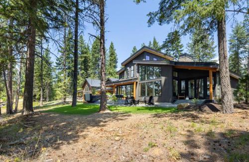 Roslyn House | Suncadia 5 Bdrm Home Nestled in the Forest Perfect Private Retreat