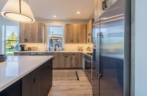 Roslyn Cabin | Suncadia Getaway | Relax w/Nature Views, Hot Tub & Fire Pit