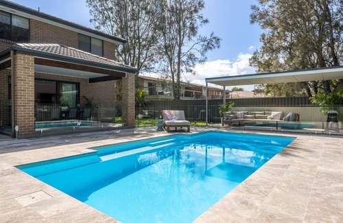 Manyana House | Sunce Manyana – Luxury Holiday Home with Heated Pool & Spa, NSW South Coast