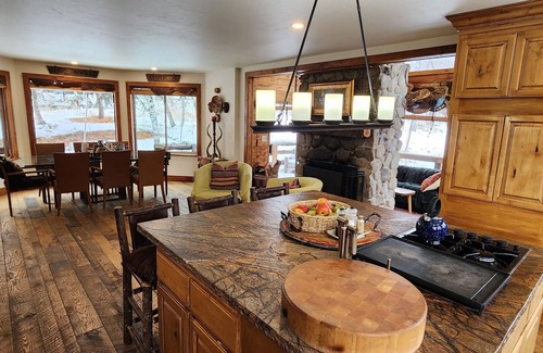 Sundance Cabin | Sundance Curated Lux Treetop Ski Cabin, Mountain Views, Real Log fireplace, Pine