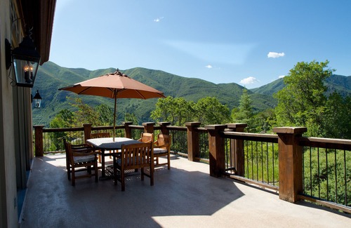 Sundance House | Sundance designer Mountain Home-5bdrm 5 bth sleeps 14 Ski, Flyfish, Golf,