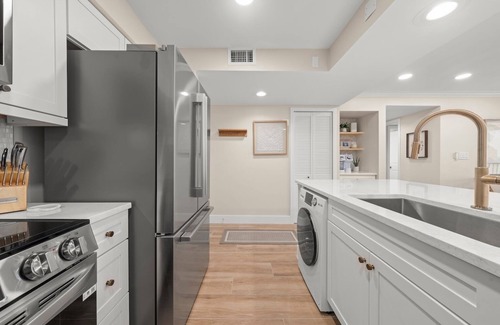 Sanibel Condo | Sundial A408: Direct Gulf Front Views from Top Floor!