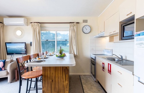 Nelson Bay Apartment | Sunnie Belle, 2,3 Victoria Parade - Unit with water views and air conditioning