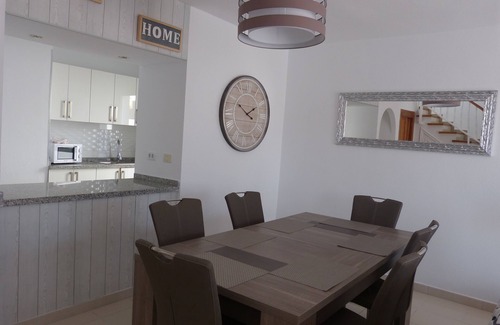 San Miguel de Abona Villa | Sunningdale Villa Tenerife.Heated Pool Entertainment Activities Holiday Complex