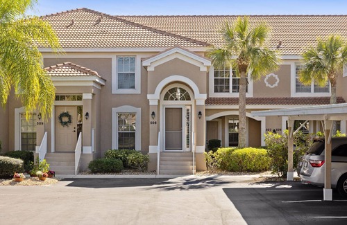 Bonita Springs Condo | Sunny, 18th Fairway, Golf Community, Convenient to Beach & Coconut Point Mall