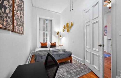 Center City West Apartment | Sunny 1BR in Center City with King Sized Memory Foam Sofa Bed