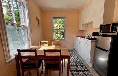 Lenox House | Sunny 2-bed House in Downtown Lenox with WiFi and AC, Kitchenette