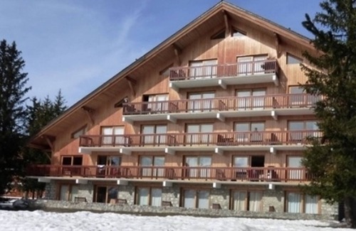 Meribel Apartment | Sunny 3-room apartment for 6 people at the foot of the slopes and near the golf course