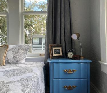 East Little Havana House | Sunny and Charming Suite next to MIA