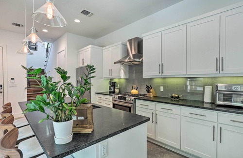 Brentwood House | Sunny Austin Abode: Proximity to Parks & Dtwn