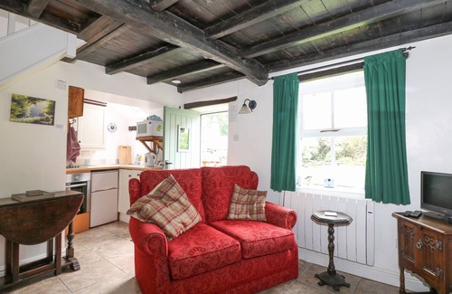 Bradwell Cottage | SUNNY BANK VIEW, character holiday cottage in Bradwell