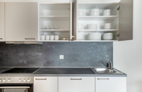 Brigittenau Apartment | Sunny Brigittenau 2BR w/Elevator & Playground, by Blueground