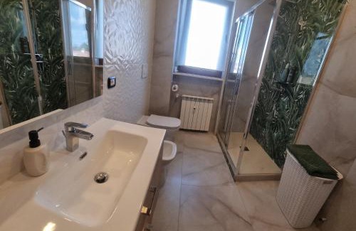 Monfalcone Apartment | Sunny CentralApartment -3 bedrooms ,Private Parking