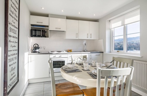 Llanfihangel Tal-y-llyn Cottage | SUNNY COTTAGE, pet friendly, character holiday cottage in Brecon