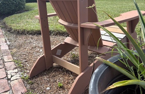 Deerfield Beach Apartment | Sunny Cottage Vibes! Beach & Dining Walkable!