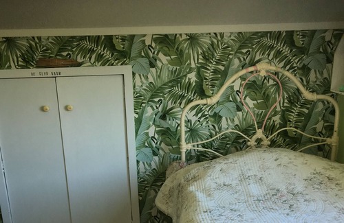 Muriwai House | Sunny country villa 5 minutes to Muriwai Beach