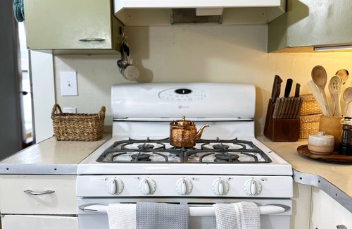 Gunnison House | Sunny Downtown Gunnison Retreat