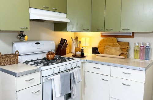 Gunnison House | Sunny Downtown Gunnison Retreat