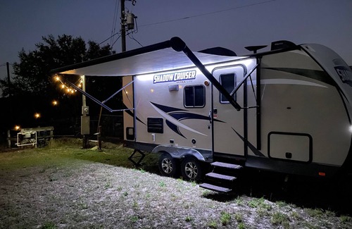 Mount Dora House | Sunny Florida Camper near springs, beach, quaint town and Disney