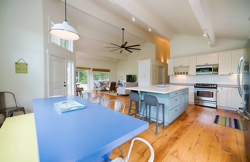 Hanalei House | Sunny Hanalei home, steps from beach and town.