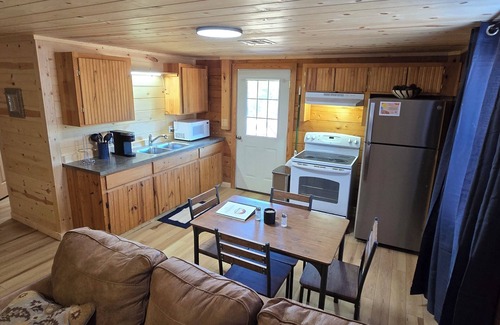 Sulphur Apartment | Sunny Hill at Gamble Hollow