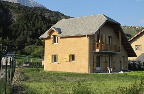 Savines-le-Lac Apartment | sunny holiday apartment 3 star Savines close Ecrins0