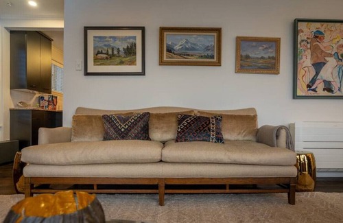 Christchurch City Centre Apartment | Sunny Kilmore Apartment