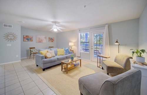 Indian Bayou Condo | Sunny on the inside! Inviting condo 1/2 mile from public beach access