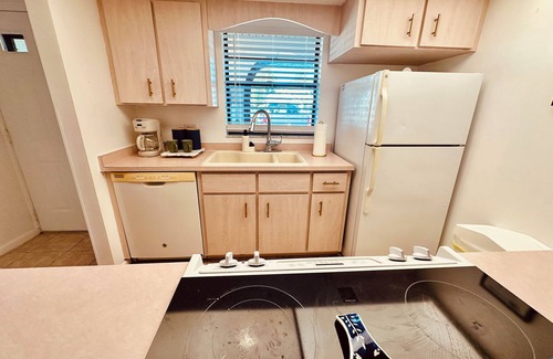 Sun 'N Lake Villa | Sunny Sebring Escape with your own pool!