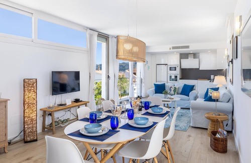 Son Serra de Marina Cottage | Sunny Townhouse With Sea Views and Terrace in Son Serra, Mallorca βοΈπ