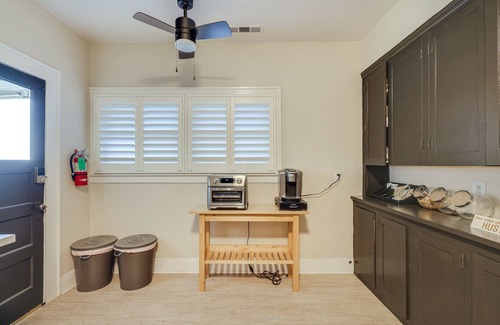 Turlock Cottage | Sunny Turlock Cottage: Walk to Downtown!