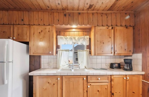 Greenbush Apartment | Sunnyside Combined 12BR 5BA Lakefront Retreat