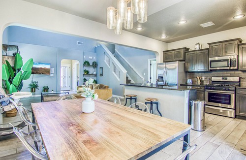 Anthony House | Sunnyside Home - Anthony TX, Pet Friendly, Close to El Paso and Las Cruces