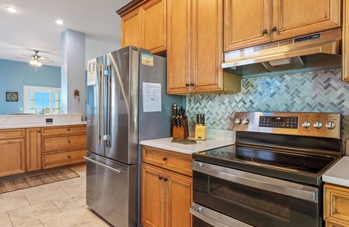 Saint Elmo House | Sunrise and Sunset – Gulf-Front Duplex Retreat!