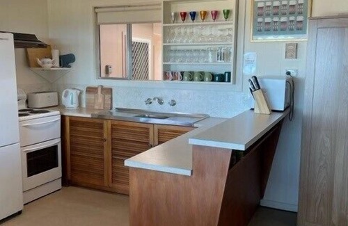 Tiddy Widdy Beach House | Sunrise at Tiddy Widdy - Esplanade! sea views! Winter Off Peak Special!