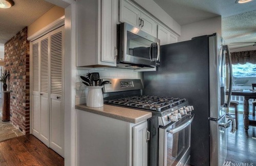 Gig Harbor House | Sunrise Beach Property