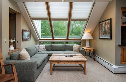 Central Vermont- Killington Condo | Sunrise Bear Ridge: 4BR, 3BA Ski In/Ski Out Condo