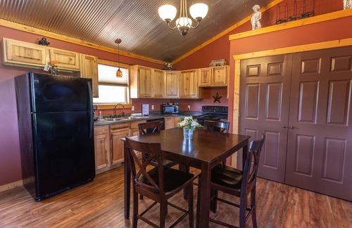 Steelville Cabin | Sunrise Cabin - Breathtaking Sunrises & Relaxing Sunsets