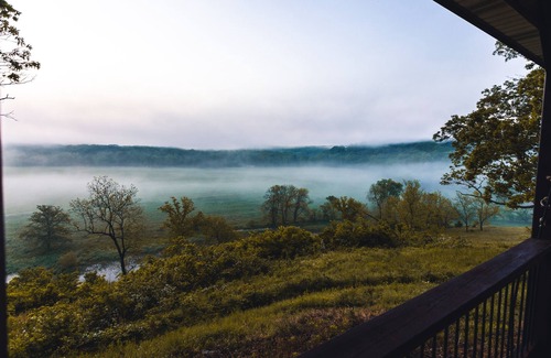Steelville Cabin | Sunrise Cabin - Breathtaking Sunrises & Relaxing Sunsets
