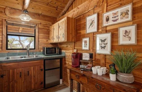 Spicewood House | Sunrise Lodge - Daybreak Cottage