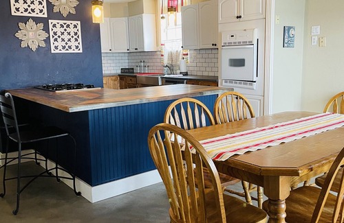 Dennis House | Sunrise Oasis! Large 4 Bedroom, 3 bath with pool - Lakefront