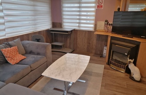 St Leonards-On-Sea House | Sunrise - quiet area on Beauport (D/F)