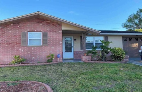 Forest Hills House | Sunrise, Suntan, Sunset repeat! Coastal getaway! 2 bd, pet and kid friendly