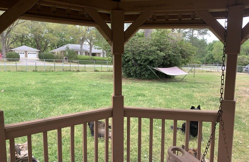 Northwest Pensacola House | Sunroom at Rainbows End