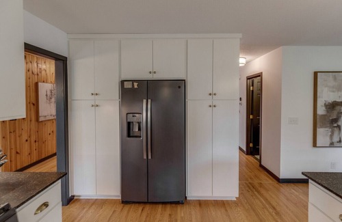 Brainerd Apartment | Sunroom-Game room- Family Room- Kayaks, Games, Water Toys, Beach & Dock!